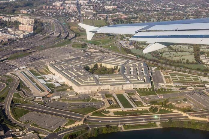 shutterstock_1008130012 Pentagon building viewed from airplane window